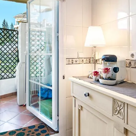 Spacious 2 Bedroom In Puerto Banus With A Private Terrace And Mountain Views * Марбелья