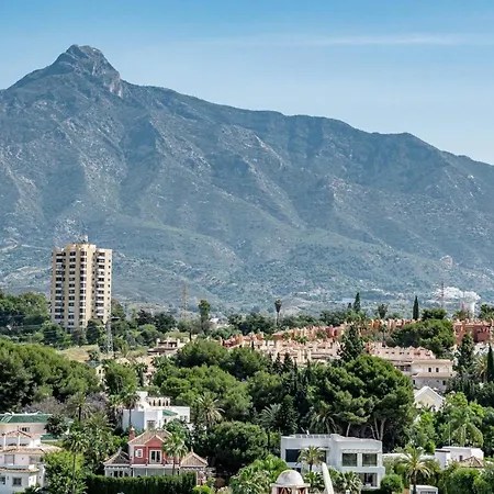 Spacious 2 Bedroom In Puerto Banus With A Private Terrace And Mountain Views * Марбелья