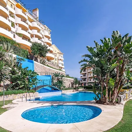 Spacious 2 Bedroom In Puerto Banus With A Private Terrace And Mountain Views Марбелья