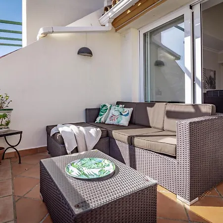 Spacious 2 Bedroom In Puerto Banus With A Private Terrace And Mountain Views * Марбелья